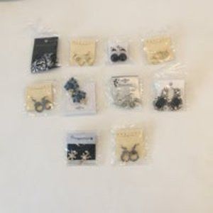 Assortment of 10 Costume Jewelry Piece’s!!!!